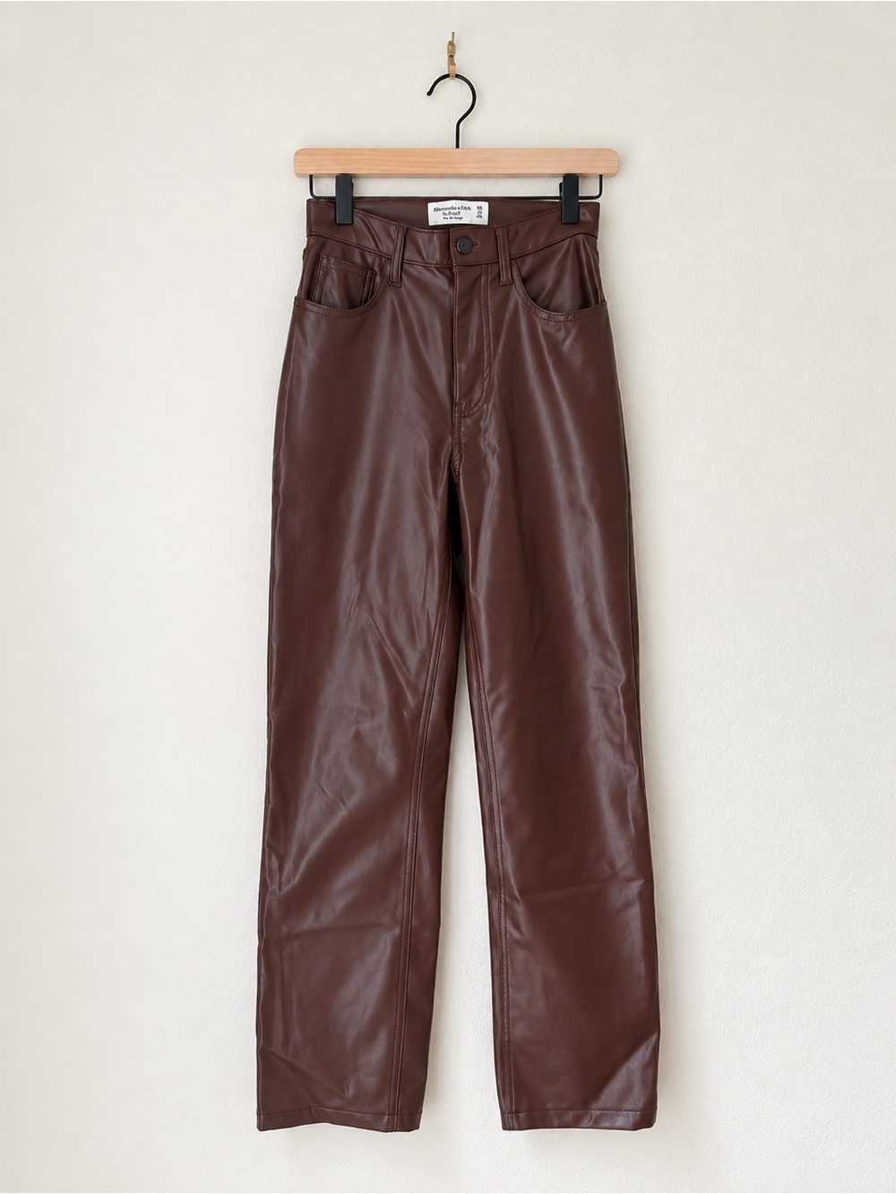 Abercrombie 90s Straight Ultra High Rise Faux Leather Pants 25
